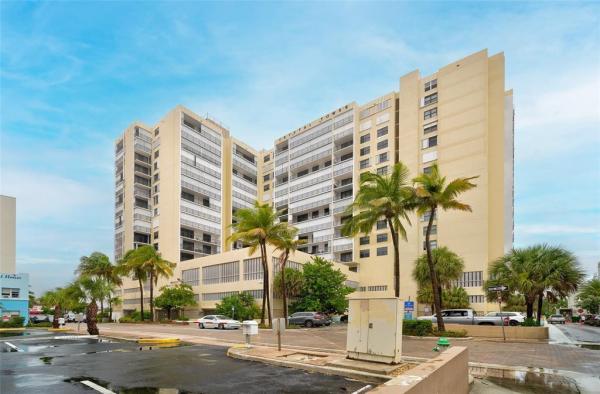 Crystal Tower, 322 Buchanan St #PH-6C, Hollywood, Florida 33019, image 2