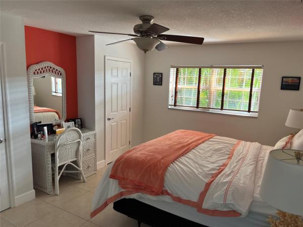Snug Harbor, 380 SE 12th Ave, Pompano Beach, Florida 33060, image 1