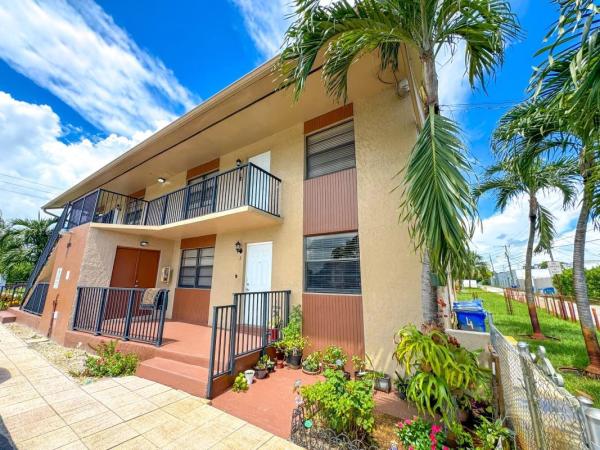 Floral Heights, 1896 SW 41st Ave, Fort Lauderdale, Florida 33317, image 1