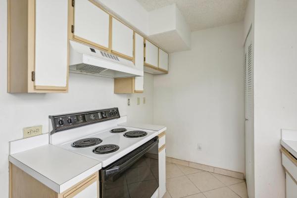 Lakeshore, 1280 S Franklin Ave #1280H, Homestead, Florida 33034, image 2