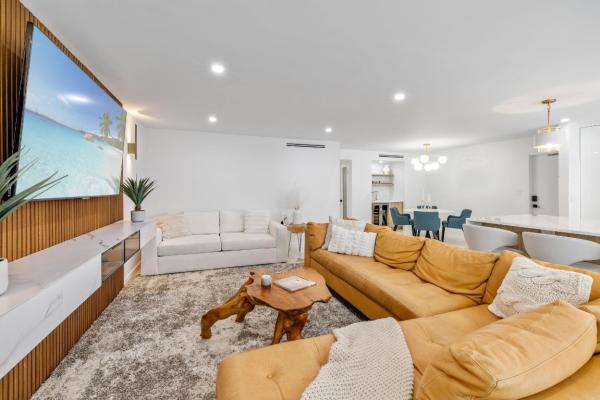 Royal Mariner, 3100 NE 49th St #505, Lauderdale By The Sea, Florida 33308, image 1