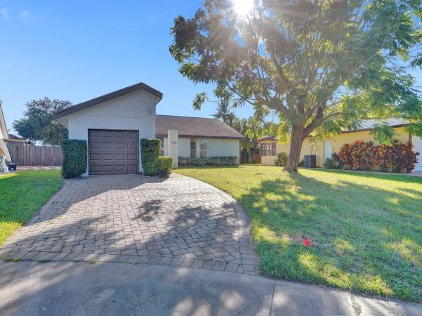 Florida Village Heights, 212 NE 2nd Ct, Dania Beach, Florida 33004, image 1