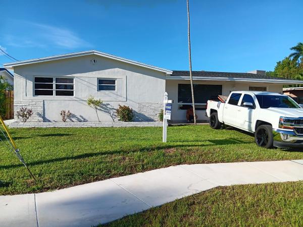 Acres Lake Estates, 704 SW 4th St, Hallandale Beach, Florida 33009, image 1
