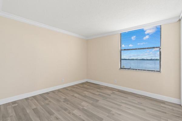 Lake Emerald, 110 Lake Emerald Dr #101, Oakland Park, Florida 33309, image 2