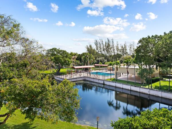 Bermuda Club, 5750 NW 64th Ave #305, Tamarac, Florida 33319, image 1