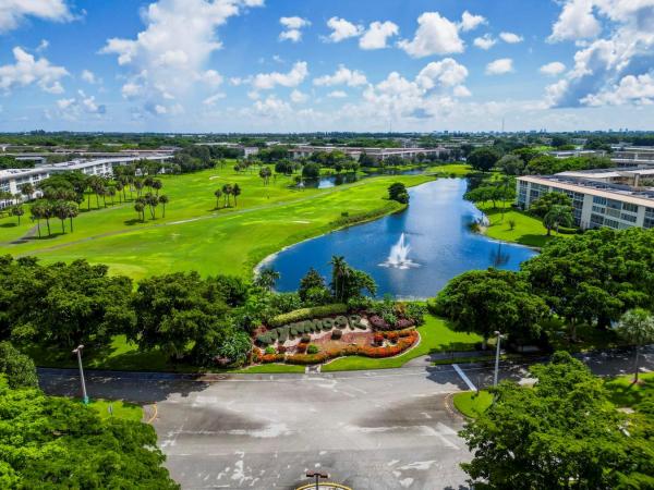 Portofino Village, 3204 Portofino Pt #L2, Coconut Creek, Florida 33066, image 1
