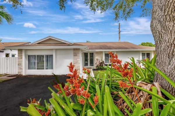 Highland Lakes, 2031 NE 214th Ter, Ojus, Florida 33179, image 1