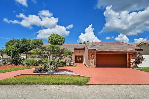 The Hollows At Woodmont, 7400 Corkwood Cir, Tamarac, Florida 33321, image 1