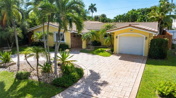 Lake Placid, 2742 NE 32nd St, Lighthouse Point, Florida 33064, image 1