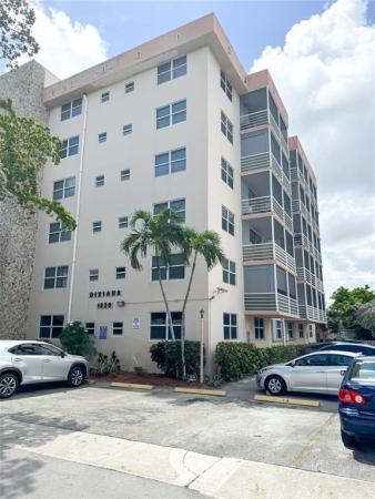 Dixiana, 1830 Dixieanna St #201, Hollywood, Florida 33020, image 1