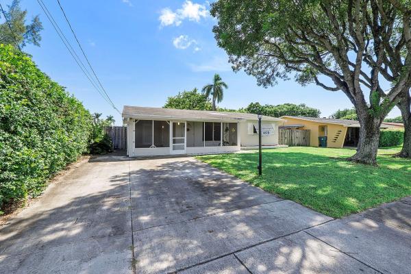 Avon Isles, 4620 SW 34th Ave, Dania Beach, Florida 33312, image 1