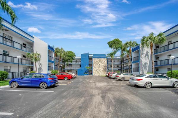 Holiday Springs, 3100 Holiday Springs Blvd #305, Margate, Florida 33063, image 1