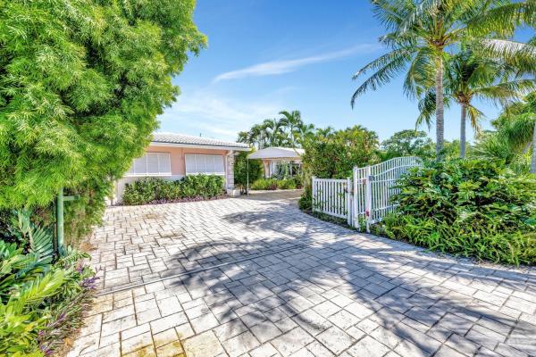 Coral Ridge Isles, 5140 NE 17th Ter, Fort Lauderdale, Florida 33334, image 1