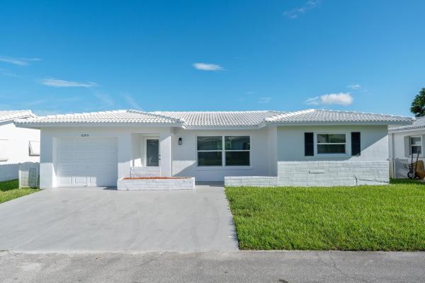 Sunset Isle 13, 8203 NW 59th Ct, Tamarac, Florida 33321, image 1