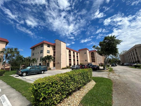 Holiday Springs, 3251 Holiday Springs Blvd #408, Margate, Florida 33063, image 1