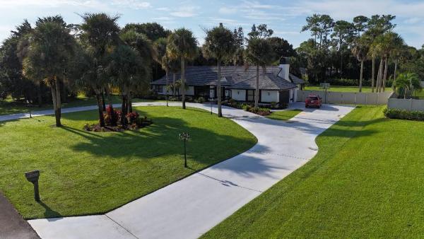 Pinewood Of Wellington, 13768 Doubletree Trl, Wellington, Florida 33414, image 1