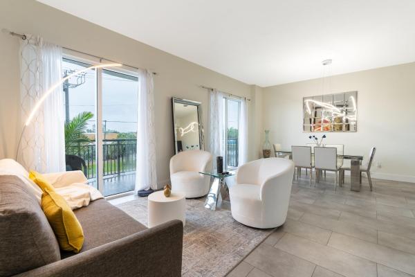Wilton Station, 2631 NE 14th Ave #205, Wilton Manors, Florida 33334, image 1