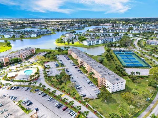 Newcastle At Century Village, 4015 Newcastle A, Boca Raton, Florida 33434, image 1