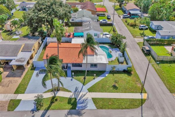 Belmar, 2424 Wiley St, Hollywood, Florida 33020, image 1