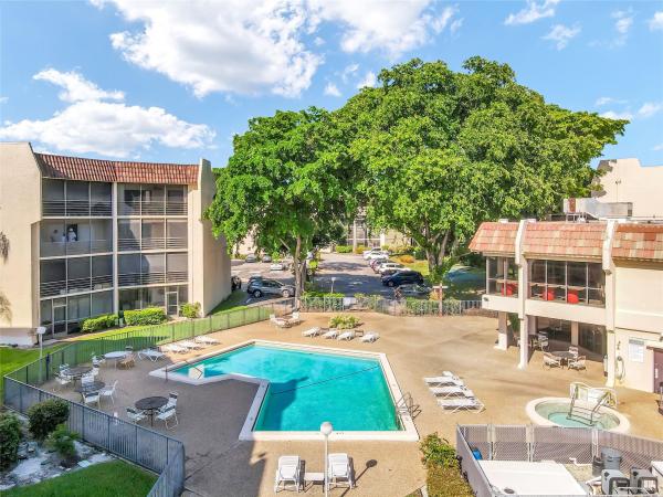 Plantation Club, 6555 W Broward Blvd #112, Plantation, Florida 33317, image 1