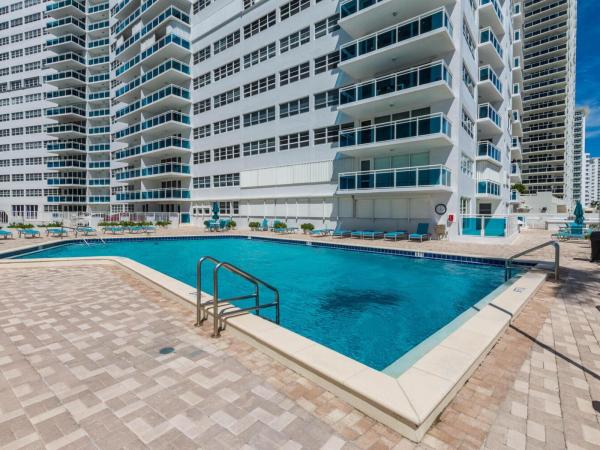 The Commodore, 3430 Galt Ocean Dr #609, Fort Lauderdale, Florida 33308, image 2