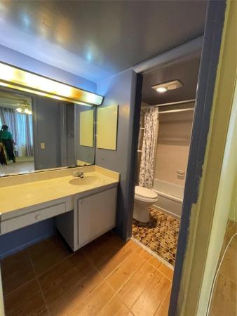 Foxcroft, 3490 Foxcroft Rd #B101, Miramar, Florida 33025, image 1