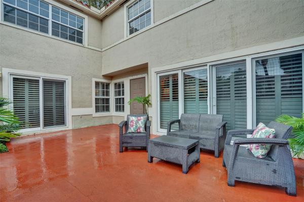 Embassy Courts, 11070 Nautilus Dr, Cooper City, Florida 33026, image 1
