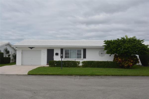 Palm Beach Leisureville, 2101 SW 20th Cir, Boynton Beach, Florida 33426, image 1