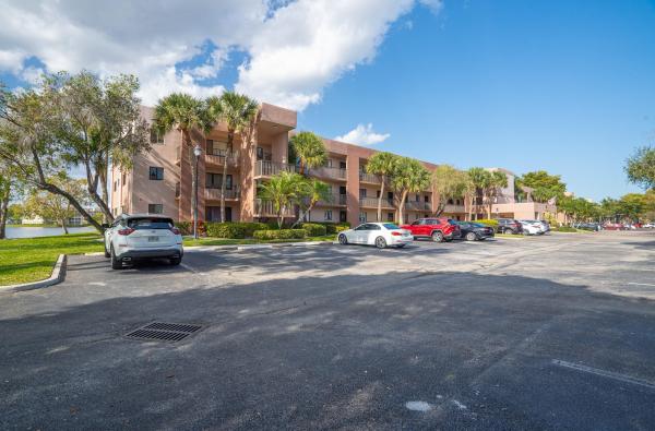 Ashmont At Kings Point, 7442 Ashmont Cir #203, Fort Lauderdale, Florida 33321, image 1