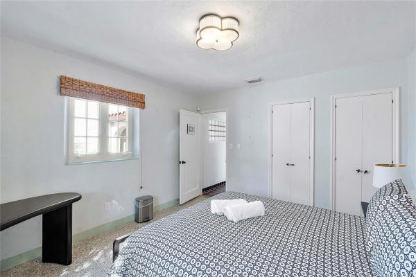 Colee Hammock, 1615 SE 4th St, Fort Lauderdale, Florida 33301, image 1