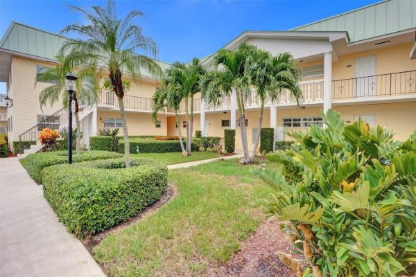 Colonial Club, 32 Colonial Club Dr #202, Boynton Beach, Florida 33435, image 2