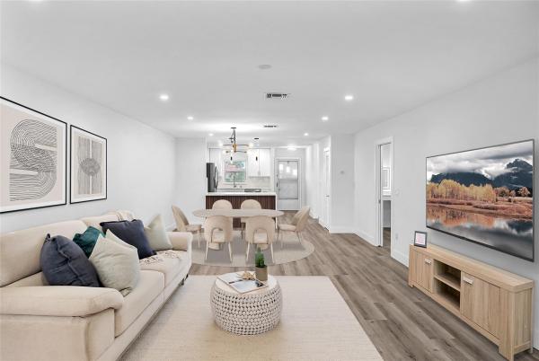 Fernley 2 At Cresthaven Townhomes, 5775 Fernley Dr W #89, West Palm Beach, Florida 33415, image 1