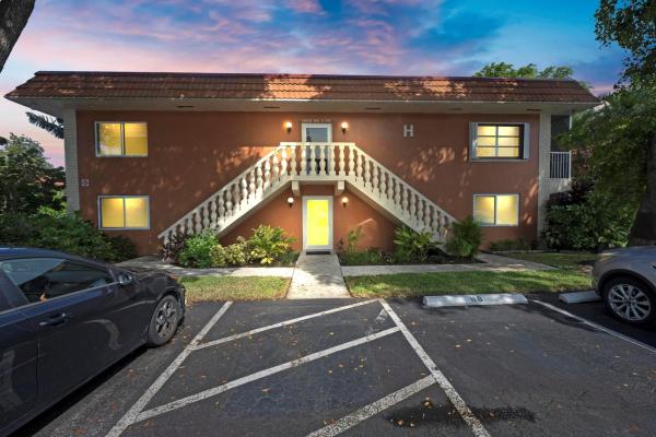 Manor Grove Village, 1920 NE 1st Ter #116 H, Wilton Manors, Florida 33305, image 1