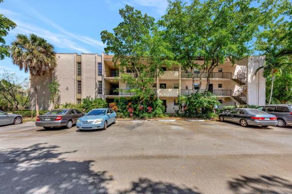 Plantation Pines, 469 N Pine Island Rd #B305, Plantation, Florida 33324, image 1