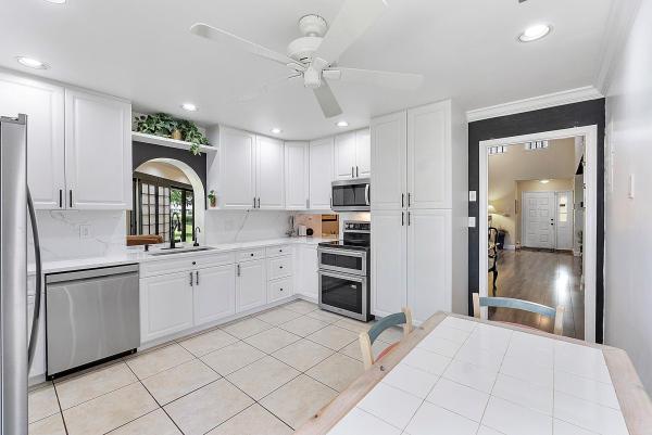 The Pines At Woodmont, 8148 Pine Cir #13, Tamarac, Florida 33321, image 2