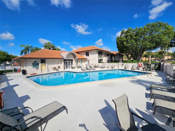 San Remo Golf & Tennis Club, 5150 E Club Cir #201, Boca Raton, Florida 33487, image 1