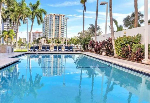 Gallery One, 2670 E Sunrise Blvd #709, Fort Lauderdale, Florida 33304, image 1
