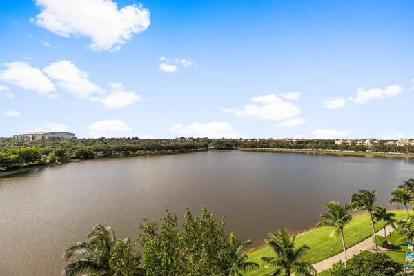 Tao Sawgrass, 2681 N Flamingo Rd #704, Fort Lauderdale, Florida 33323, image 1