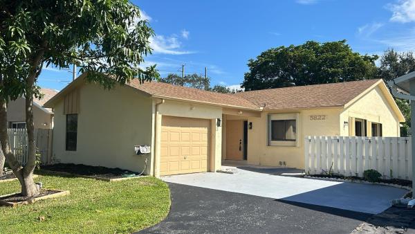 Mirror Lakes, 5822 Mirror Lakes Blvd, Boynton Beach, Florida 33472, image 1