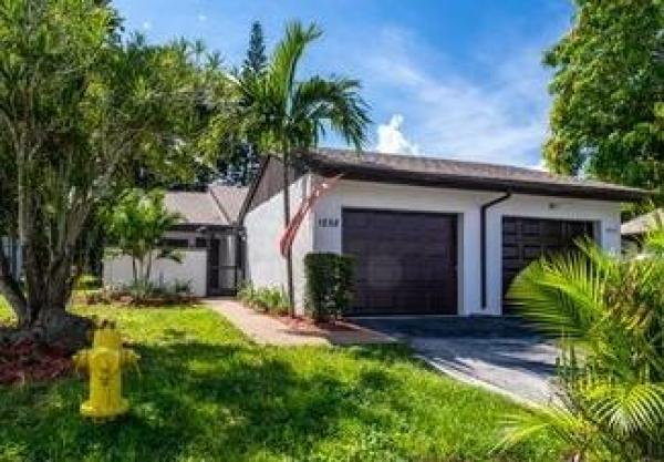 Wedgewood, 9258 Wedgewood Ln #D5, Fort Lauderdale, Florida 33321, image 1