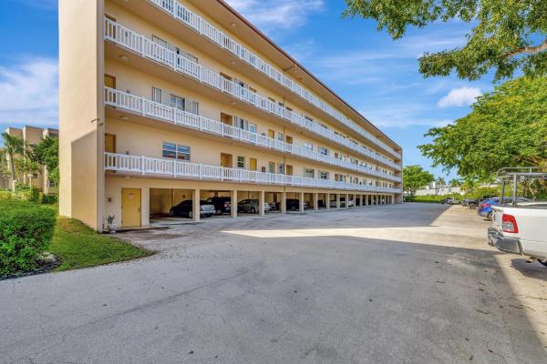 Plantation Terrace, 6731 Cypress Rd #111, Plantation, Florida 33317, image 1