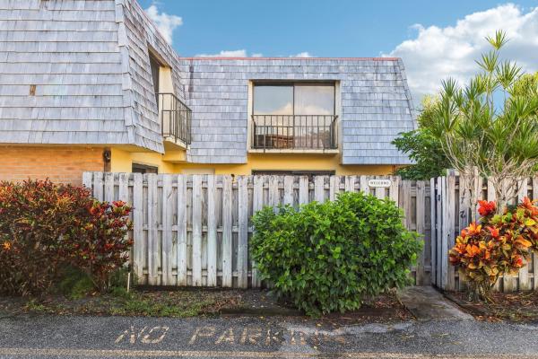 Lakewood Of Palm Springs, 172 Lake Arbor Dr, Palm Springs, Florida 33461, image 1