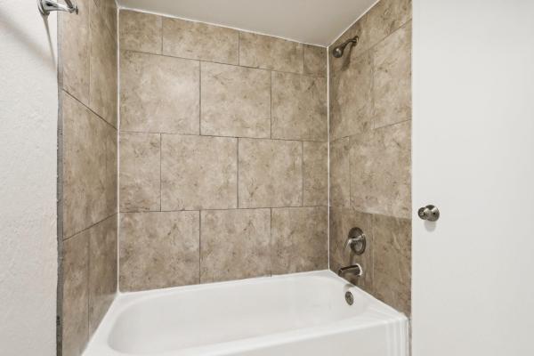 Lakewood Of Palm Springs, 172 Lake Arbor Dr, Palm Springs, Florida 33461, image 2