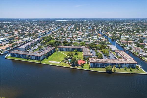 Palm Aire At Coral Key, 3150 NE 48th Ct #413, Lighthouse Point, Florida 33064, image 1