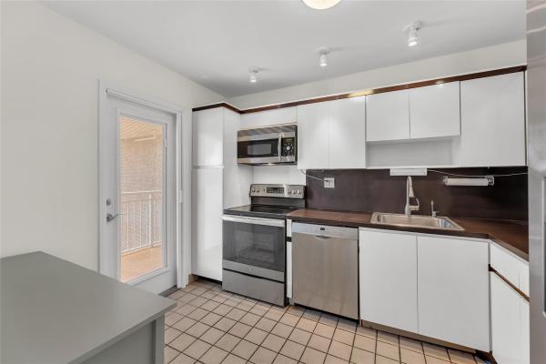 Palm Aire At Coral Key, 3150 NE 48th Ct #413, Hillsboro Beach, Florida 33064, image 2