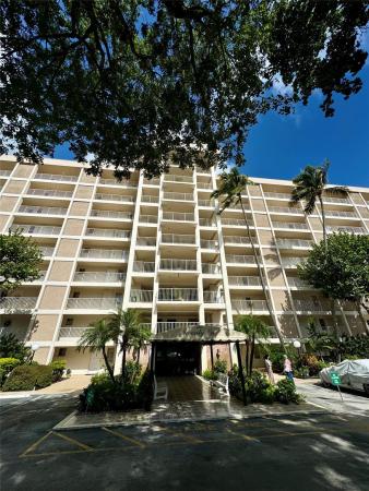 Palm-Aire Country Club 2, 2661 S Course Dr #302, Pompano Beach, Florida 33069, image 1