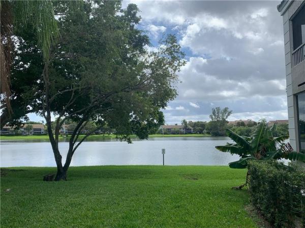 LakeView Club, 2850 N Oakland Forest Dr #201, Oakland Park, Florida 33309, image 1