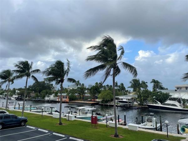 Cromwell West, 1731 SE 15th St #206, Fort Lauderdale, Florida 33316, image 2
