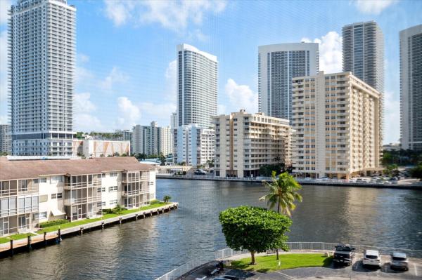 Lake Point Tower & Marina, 100 Golden Isles Dr #508, Hallandale Beach, Florida 33009, image 1