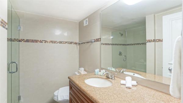 The Alexander Hotel, 5225 Collins Ave #1417, Miami Beach, Florida 33140, image 2
